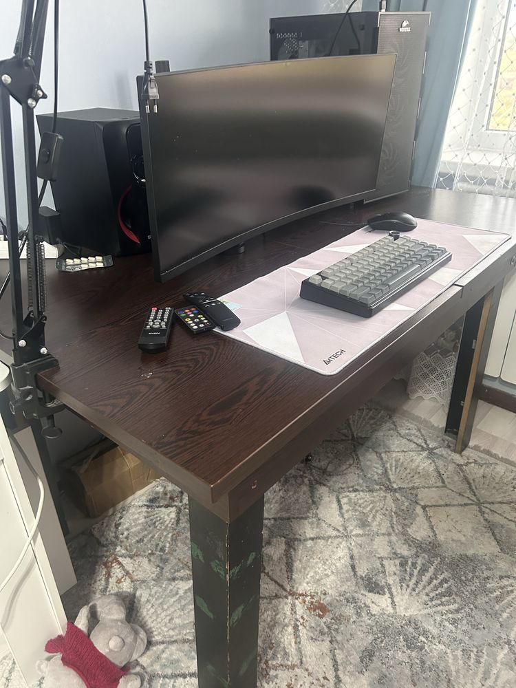 раздвигающиеся  стол