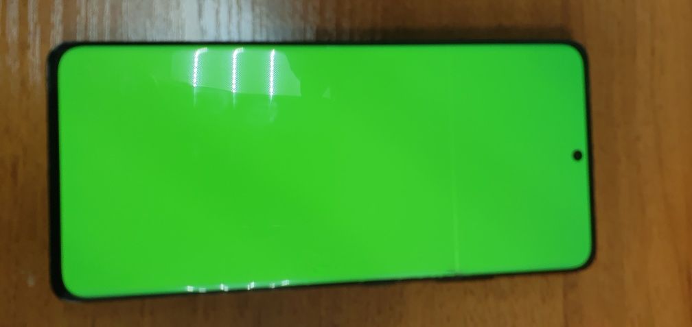 Продам телефон Samsung s21 ultra