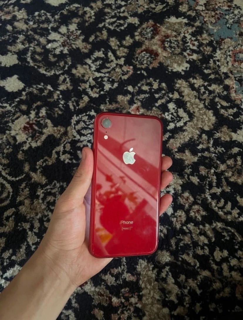 iPhone XR red product