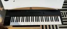 Komplete Kontrol A61 midi-клавиатура