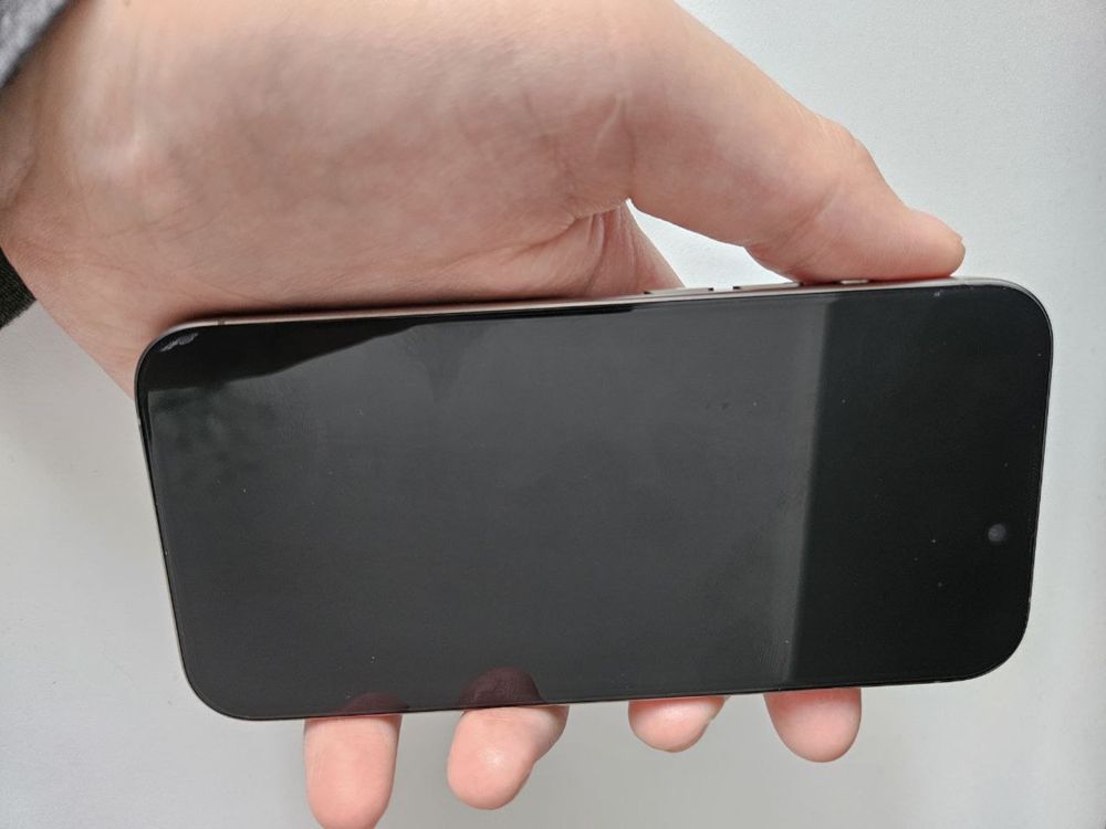 iPhone 15 pro 128 GB