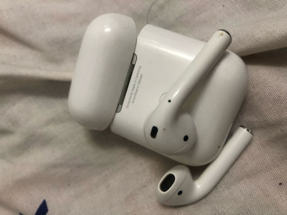 Airpods 2 сатылады