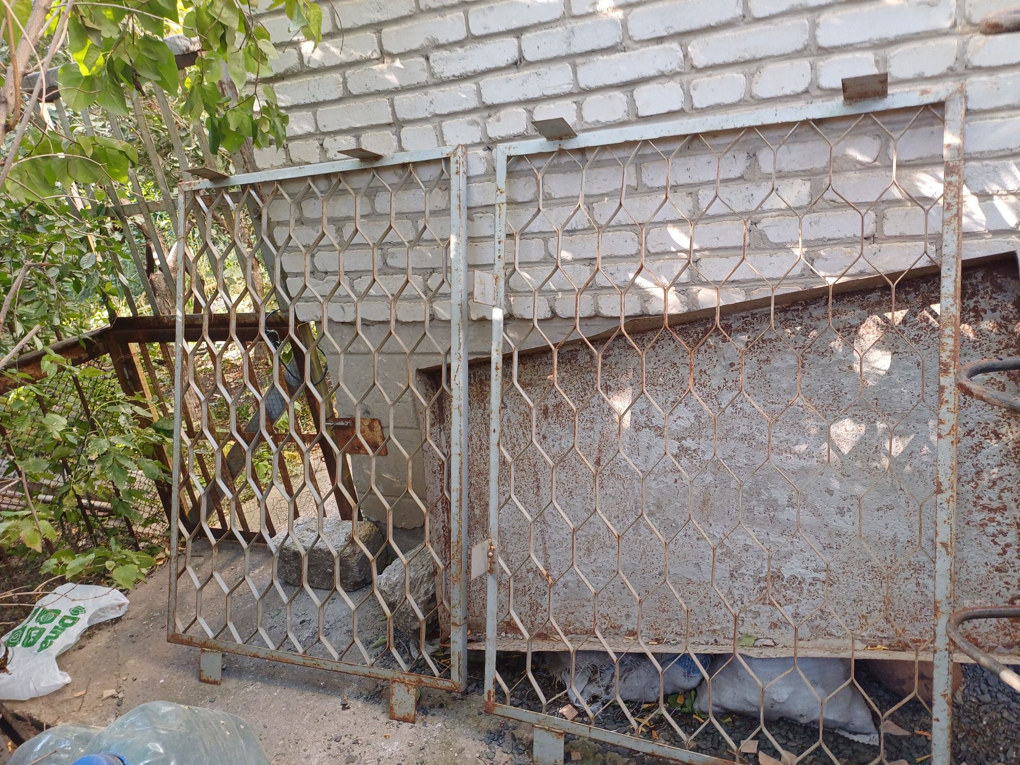 Продам решётки новые на окна