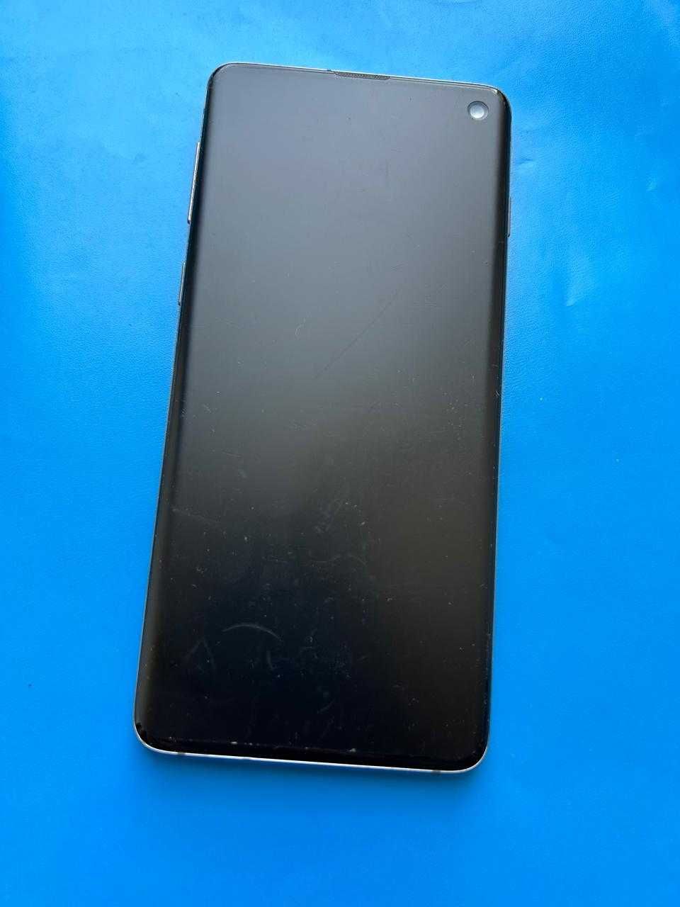Samsung S10 с документами