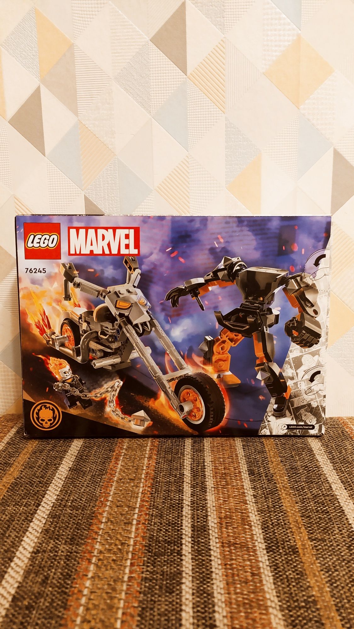 LEGO Призрачный гонщик: робот и мотоцикл 76245, деталей 264 шт