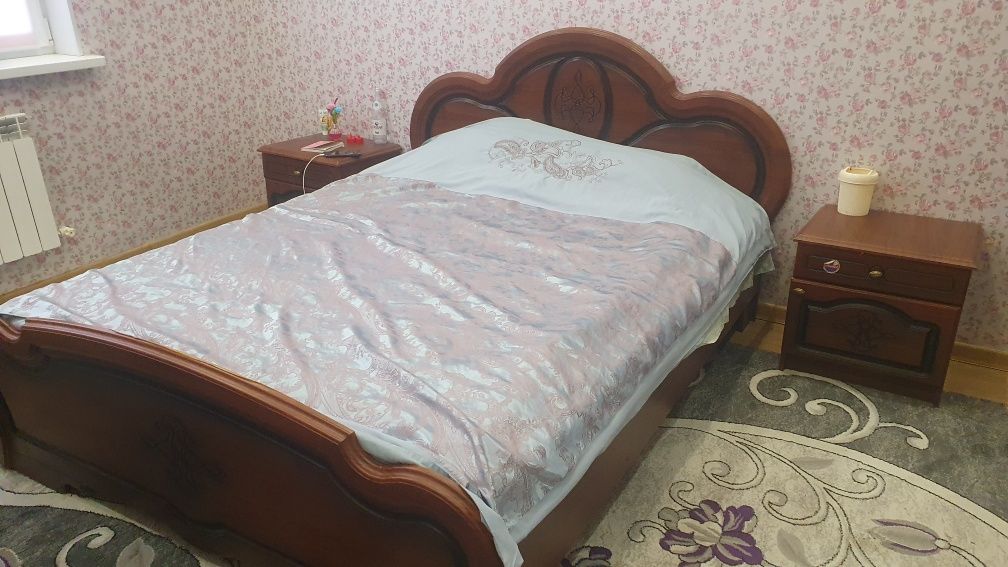 Спальный гарнитур