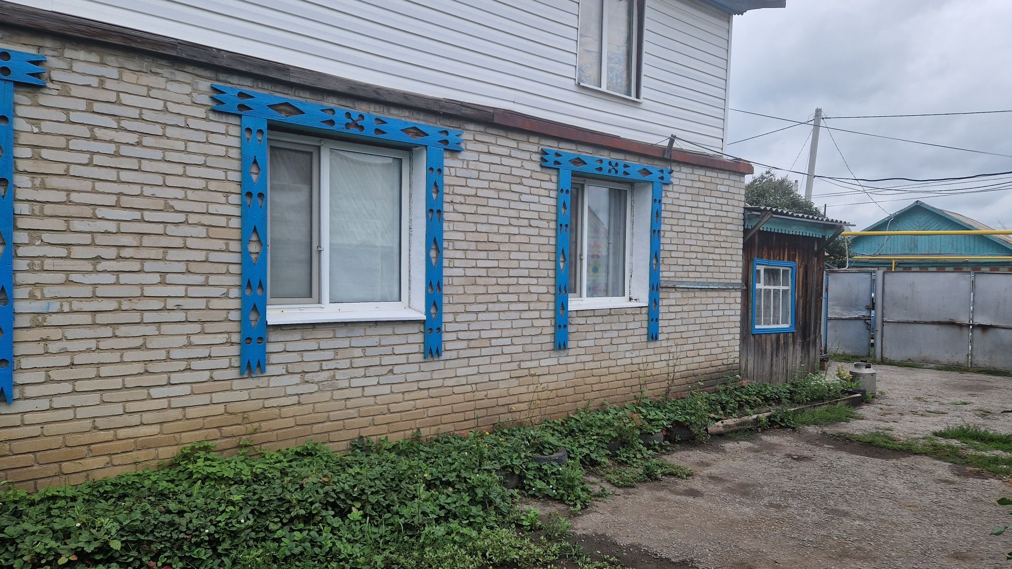 Продам или обменяю дом и землянку в районе Наримановского рынка