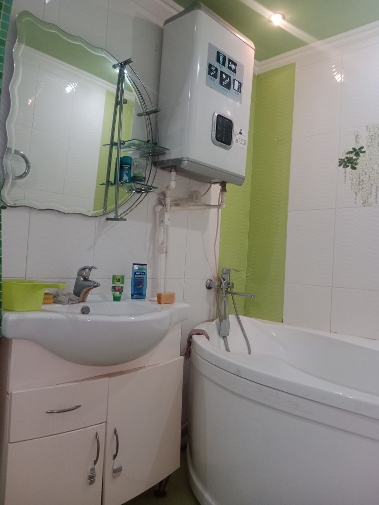 Продам трёх комнатную квартиру на 70 квартале.
