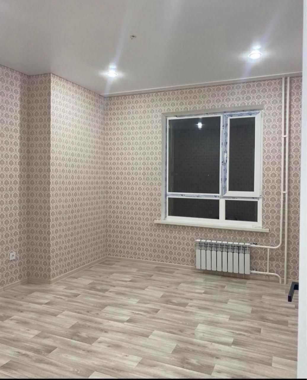 Натяжные потолки от 1200 за кв/м..
Натяжные потолки, мат,сатин,глянец.