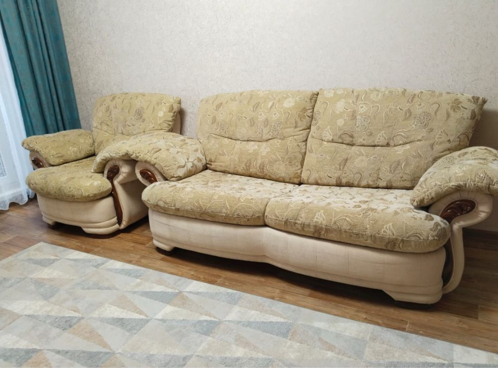 Продам диван с креслом