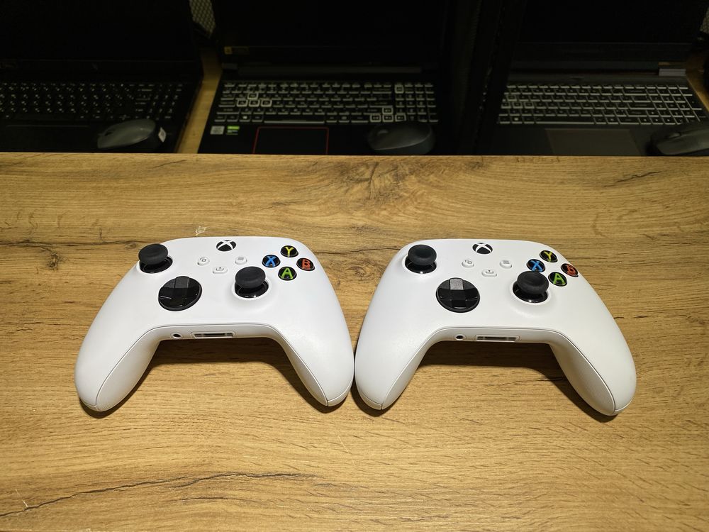 Игровая приставка XBOX Series S, 512 GB SSD, 2 джойстика, 10280/А10