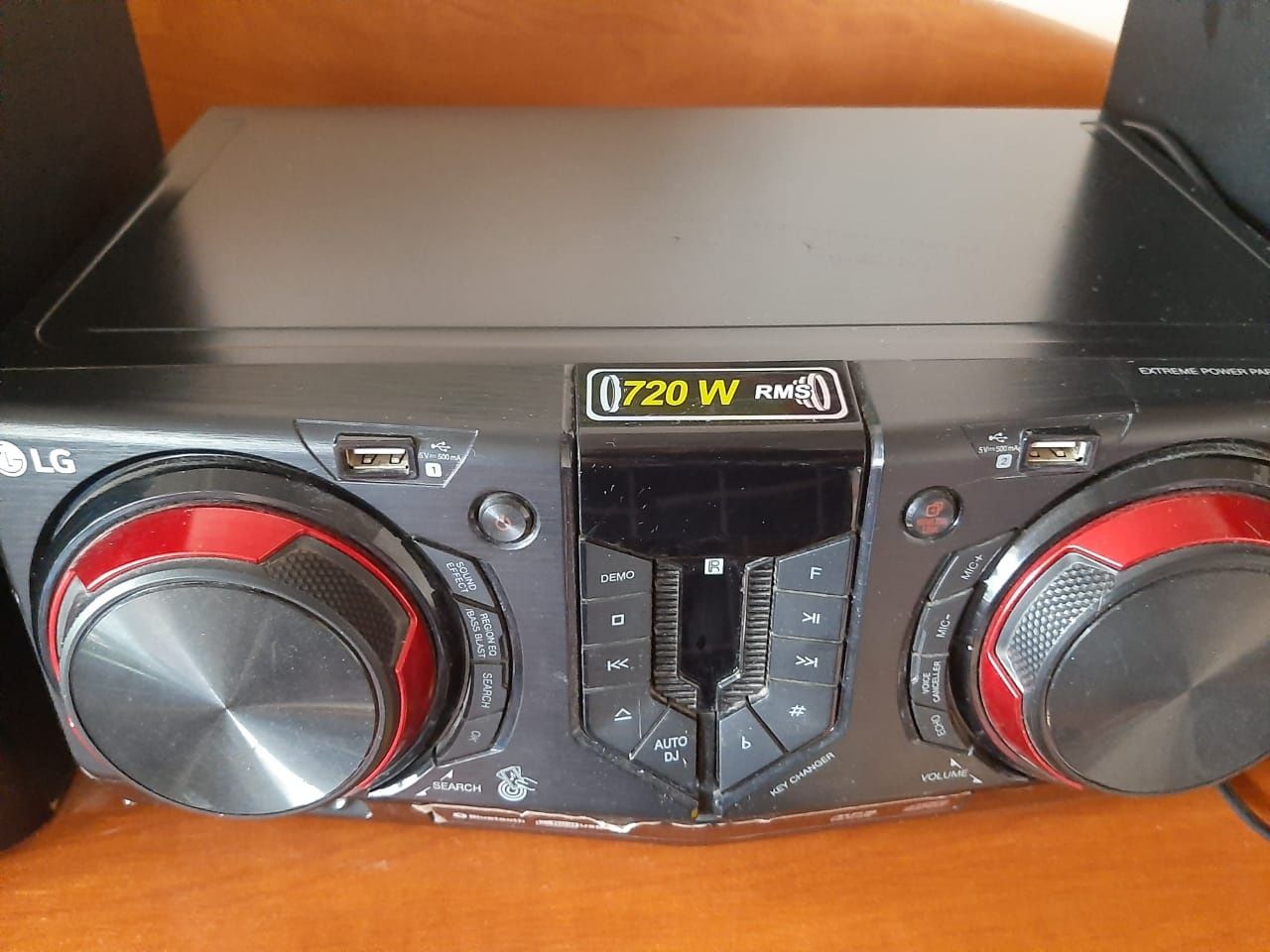 LG CJ-45 Музыкальный центр