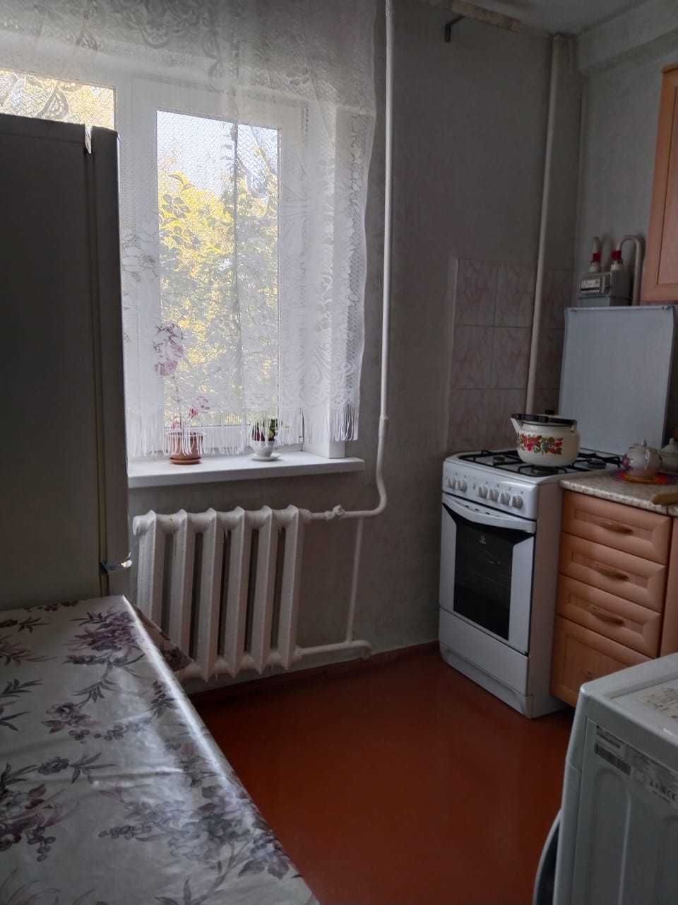 продам 1-комнатную квартиру в хорошем районе