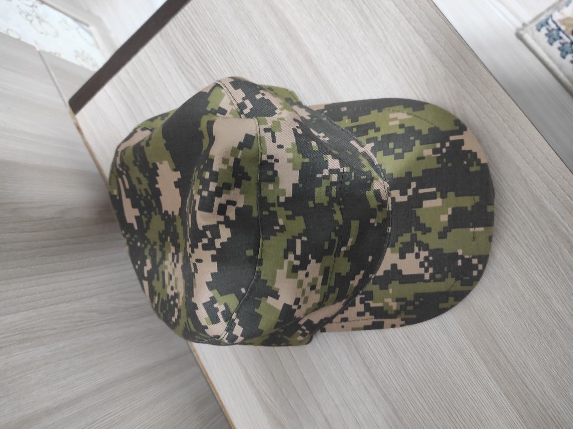 Продаю камуфляж военную форму новая размер 46-48 рост 165-175 см.