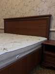 Продам кровать с двумя тумбочками , в идеальном состоянии