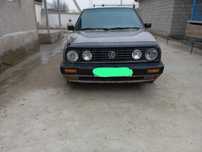 Машина Volkswagen Golf