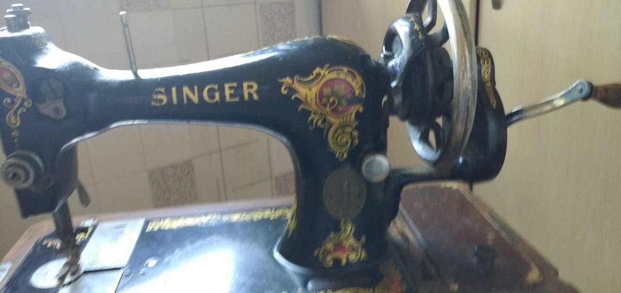 Швейная машинка Singer