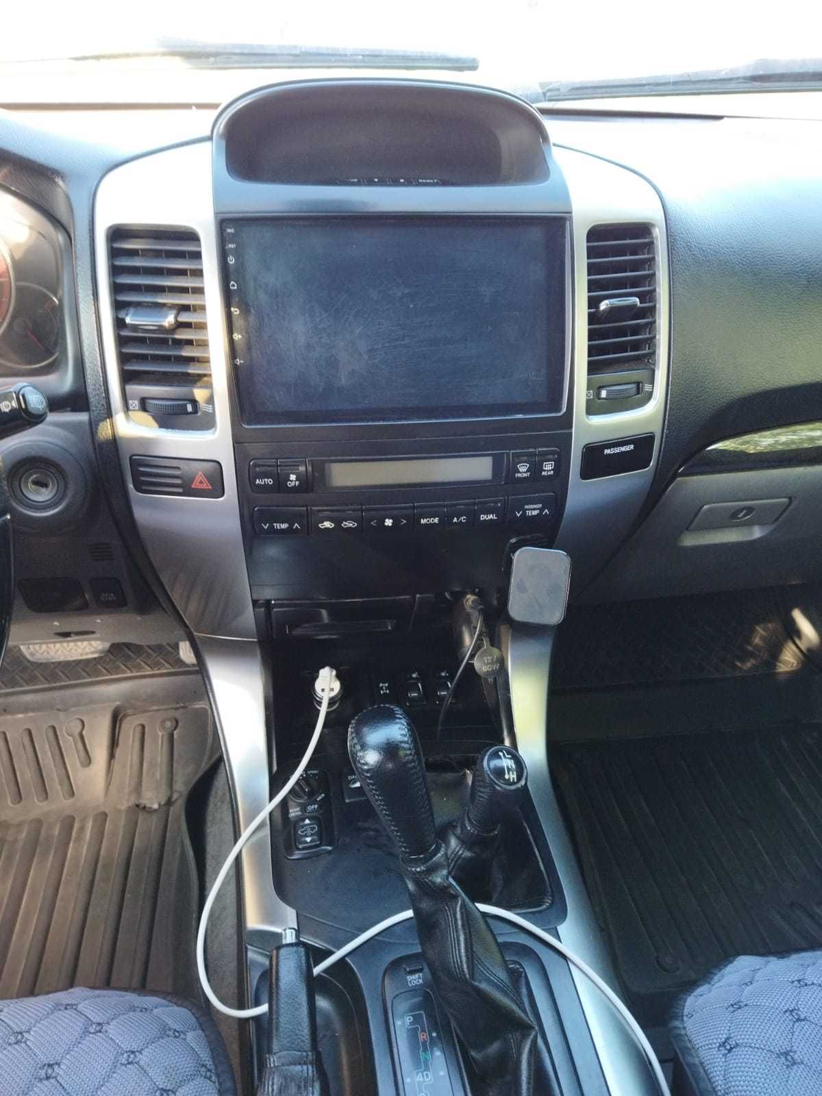 Продам автомобиль Toyota