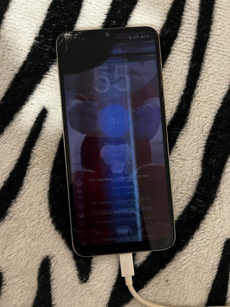Смартфон Realme C33