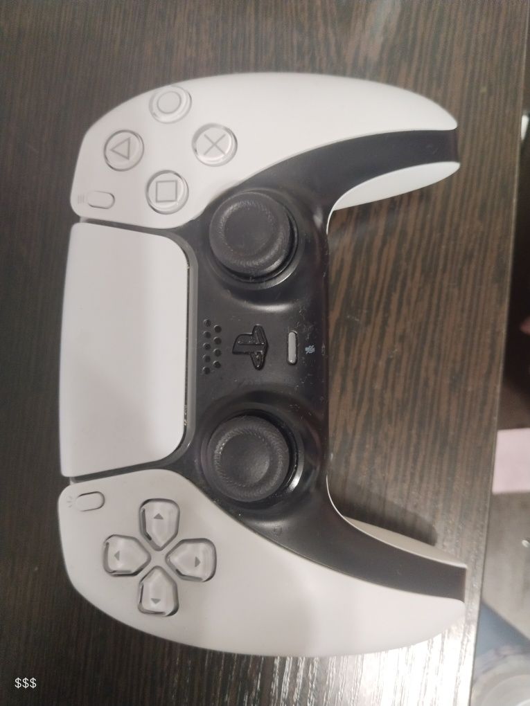 Продаётся    PS-5   "SONY"