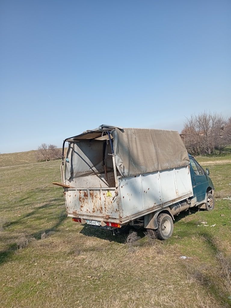 Продам газель бортовой