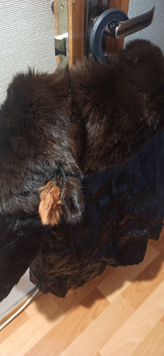 Срочно продам детскую шубку кролик. Ссср