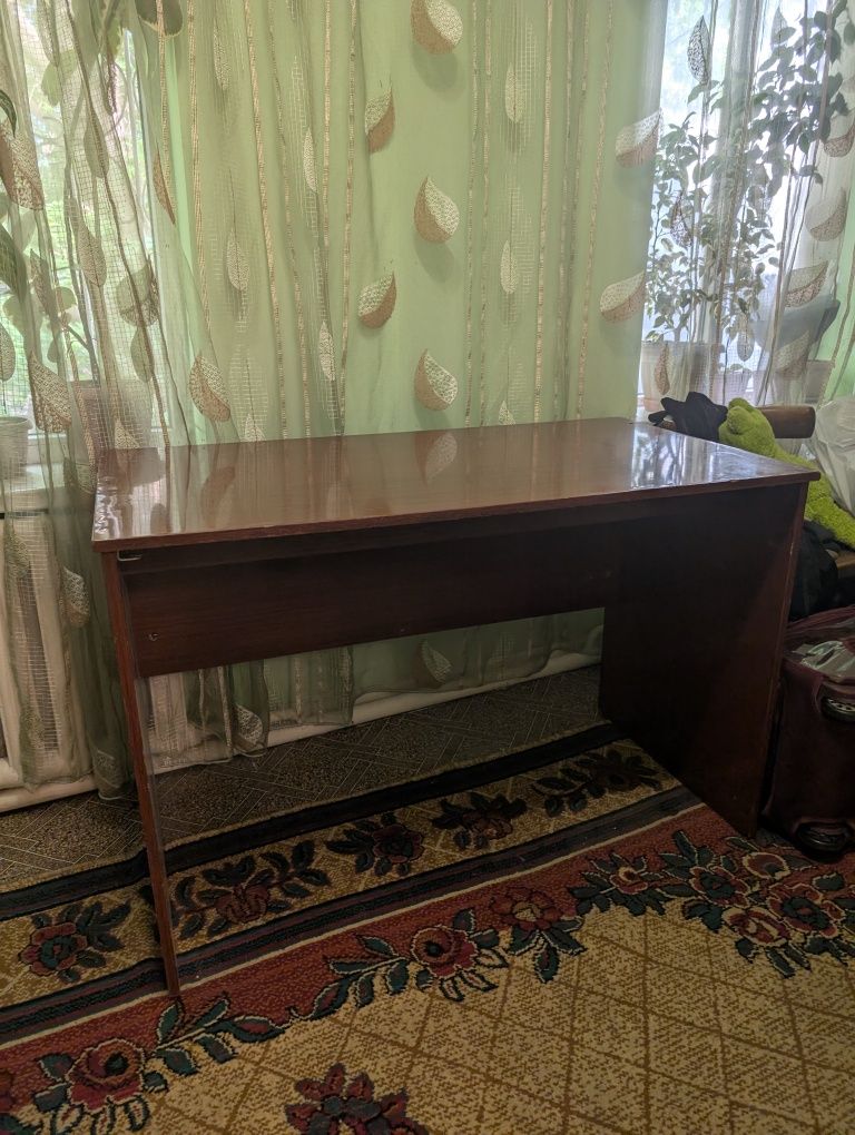 Стол рабочий продам