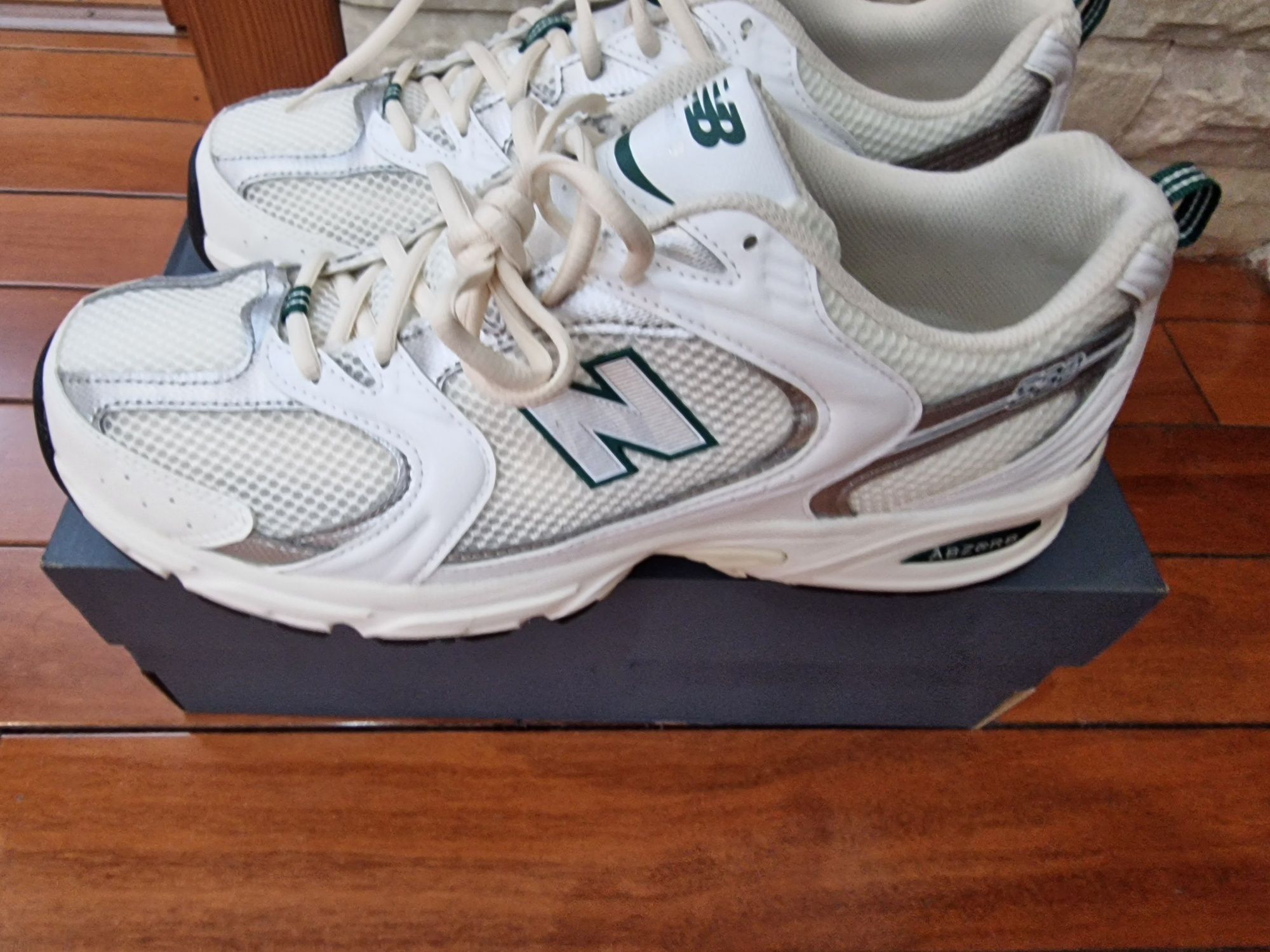 Мужские кроссовки новые New Balance 530