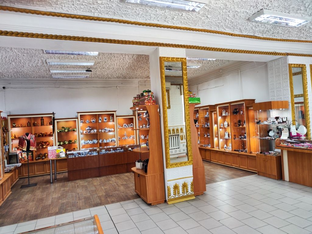 Продам,сдам в Аренду магазин Сувенир  по ул. Советская 31