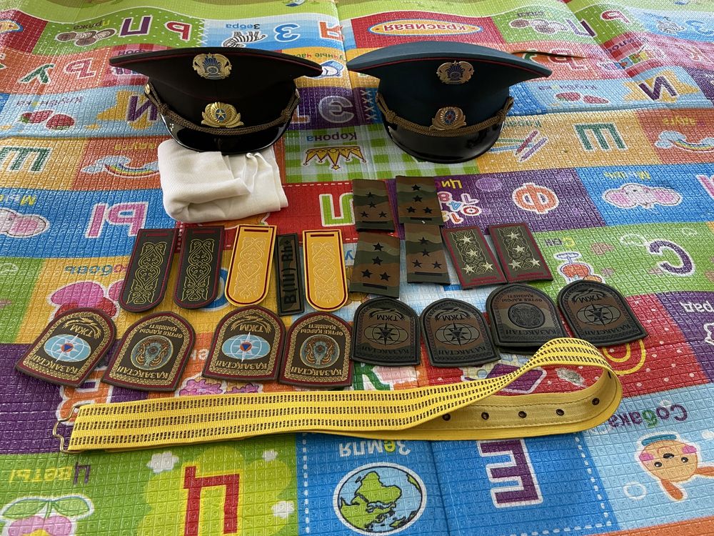 Продам бушлат, плащ, пальто шапку.спец Мчс