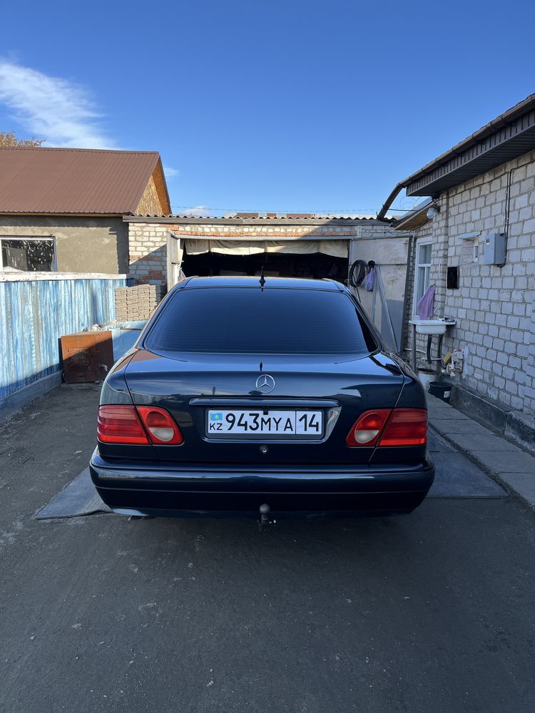 Продам мерседес w210