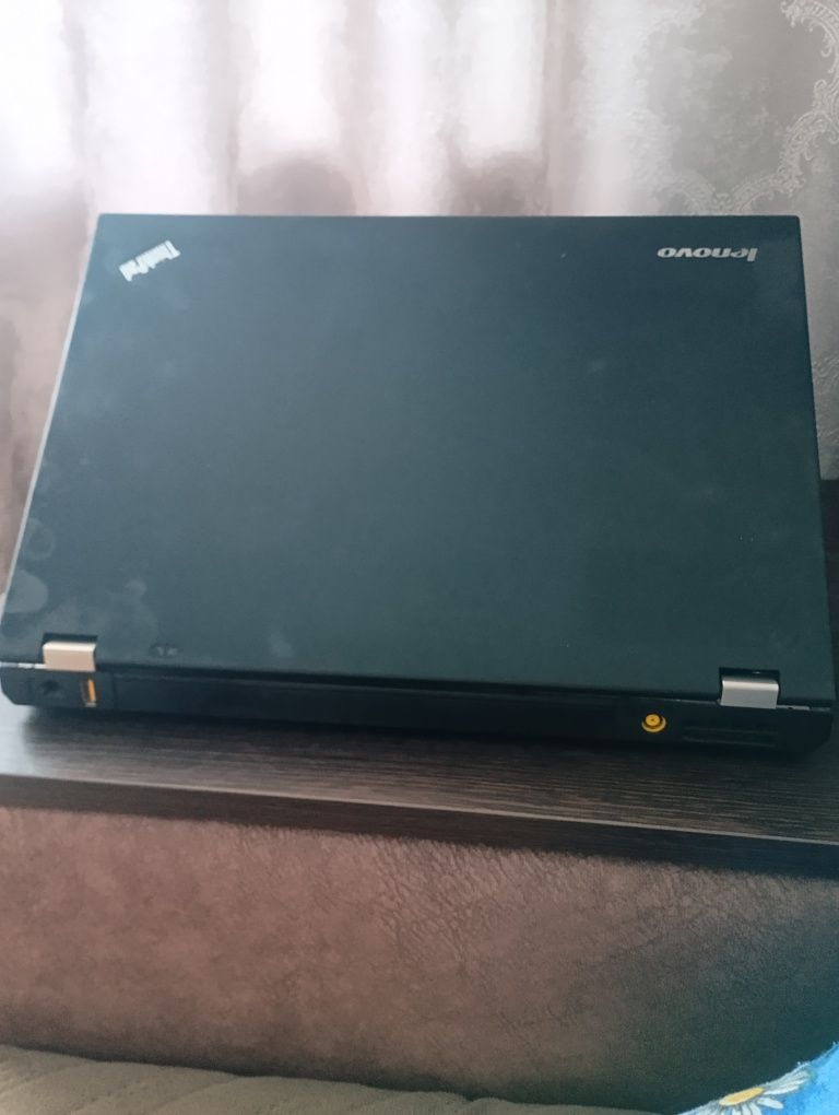 Продам ноутбук Леново thinkpad t420