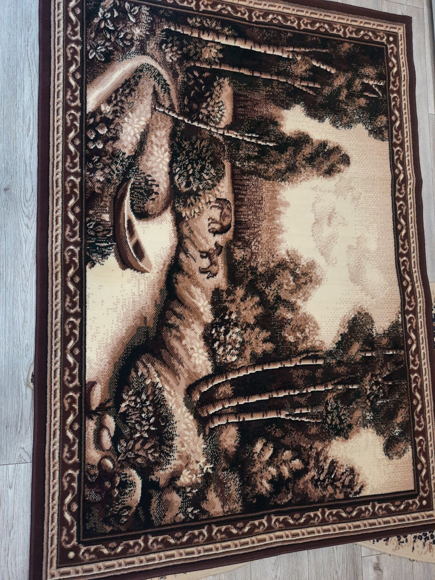Ковёр новый. Рисунок природа.