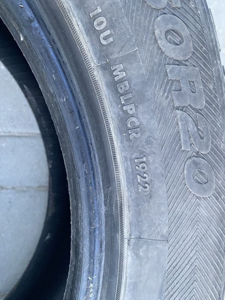 Продам резины R20