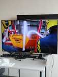 Продам LED-телевизора Samsung Smart Tv 42" дюйма 106~см диагональ торг