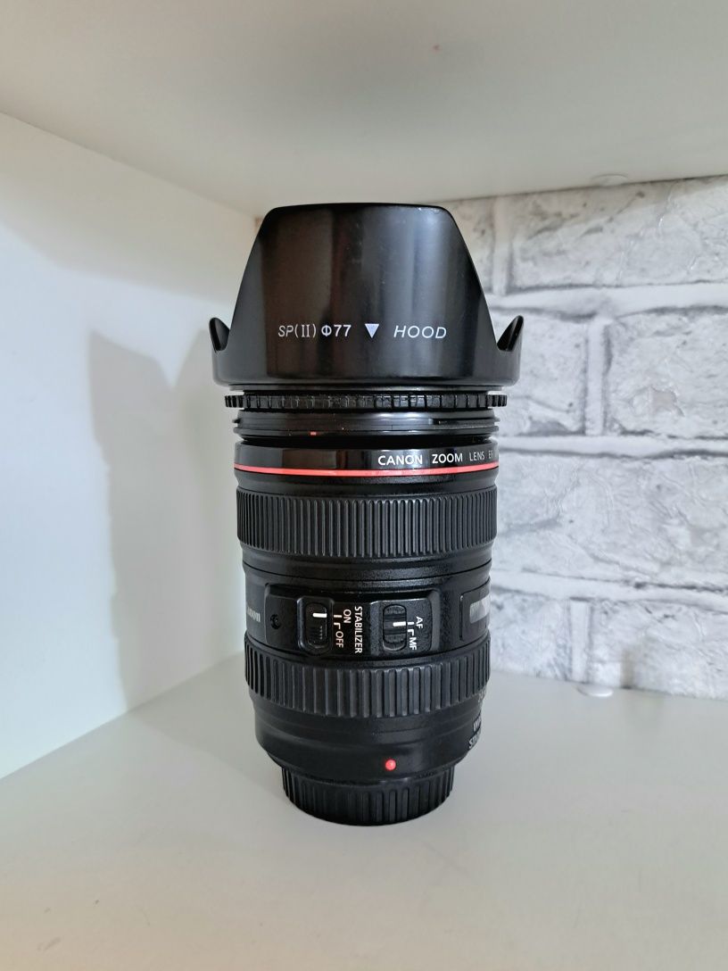 Вторая версия объектива Canon EF 24-105mm f/4.0L IS USM       
Объекти