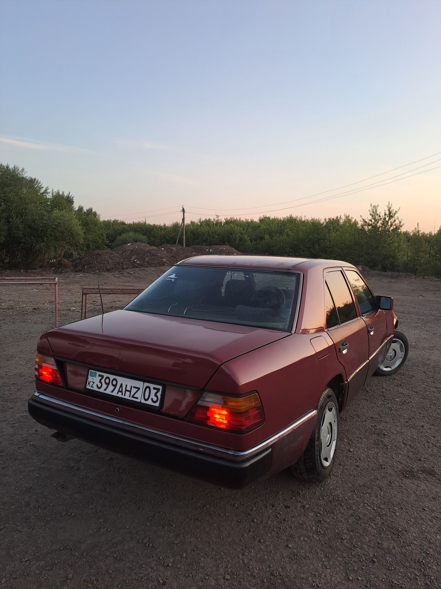 Продам мерседес 124