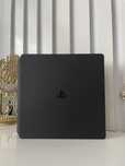 Продам PS4 slim 1TB идел почти новая