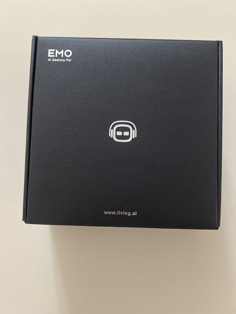 Продам Робота Emo
