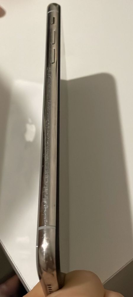Продаю б/у IPhone X