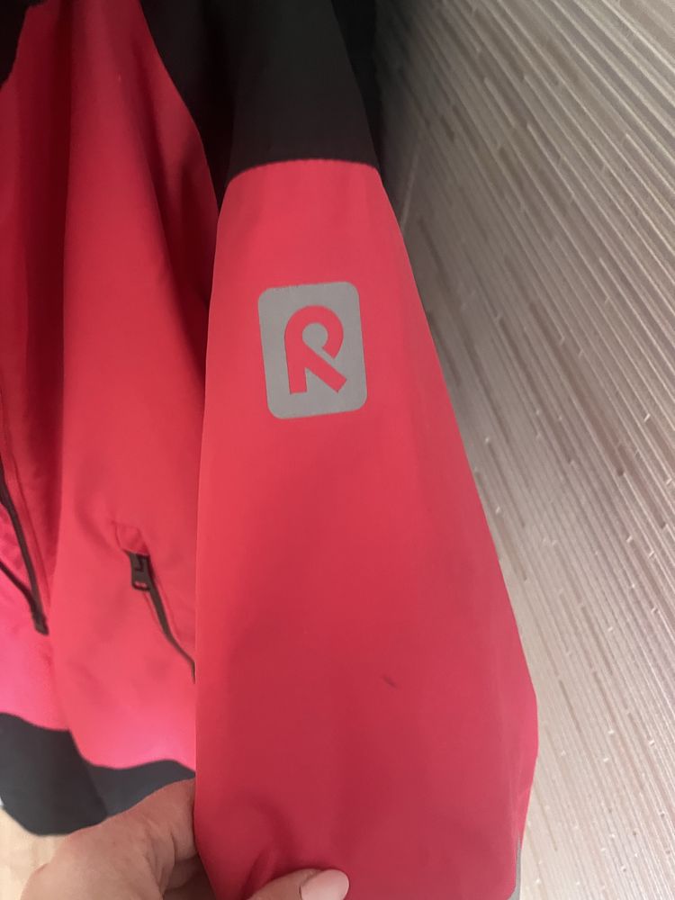 Продам комбинезон Reima