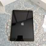 Планшет Apple iPad 7 + WiFi 32GB_на з/ч, экран и корпус целый! Коробка