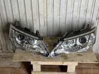 Продается Оригинальные фары Camry 55