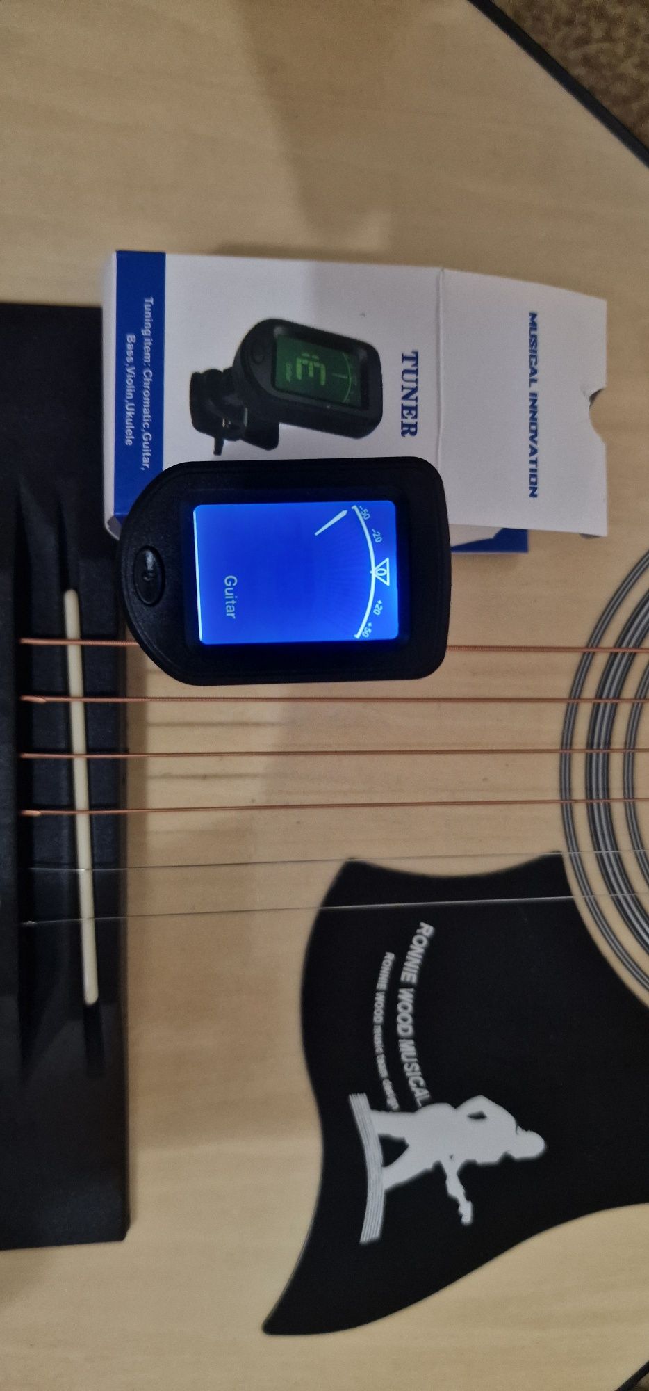 Продаётся Гитара RONNIE WOOD AG38