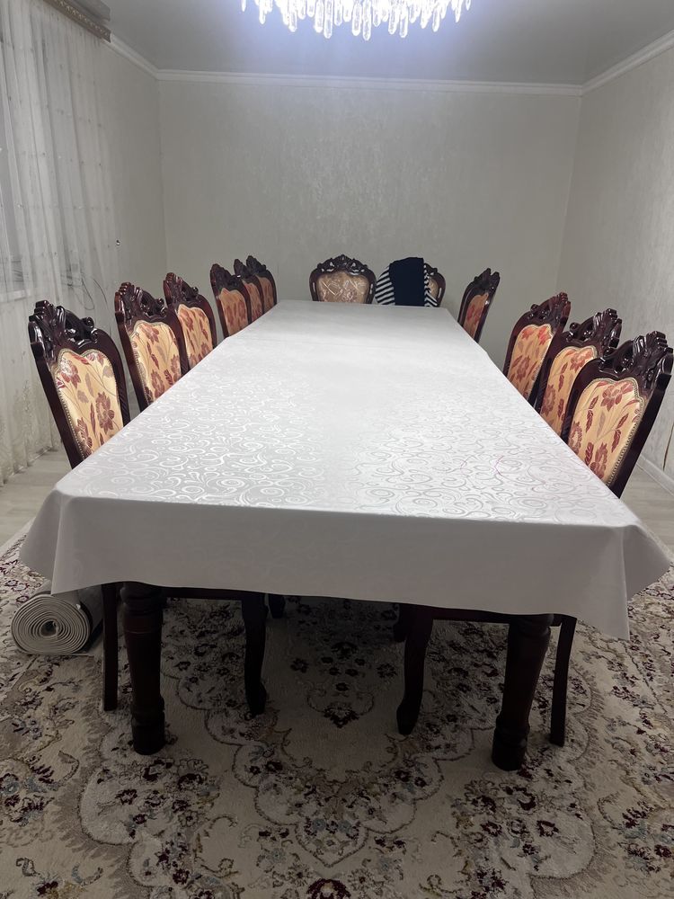 Стол стулья для гостинной
