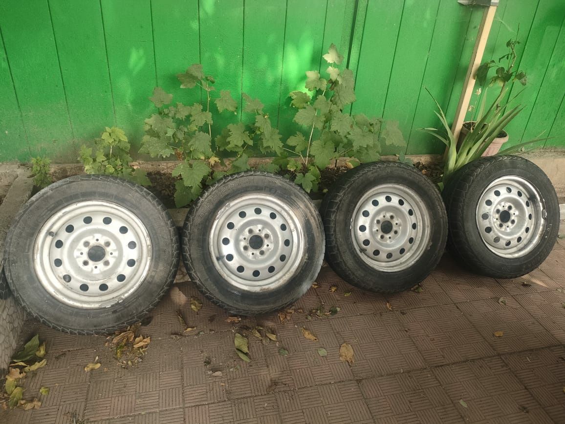Продам шины с дисками