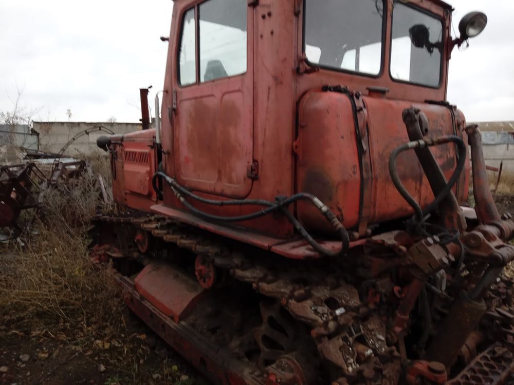 Кировец , Т-4, Дт -75 , Пресс Киргизстан, Мтз 82.1,Газ 53, Уаз