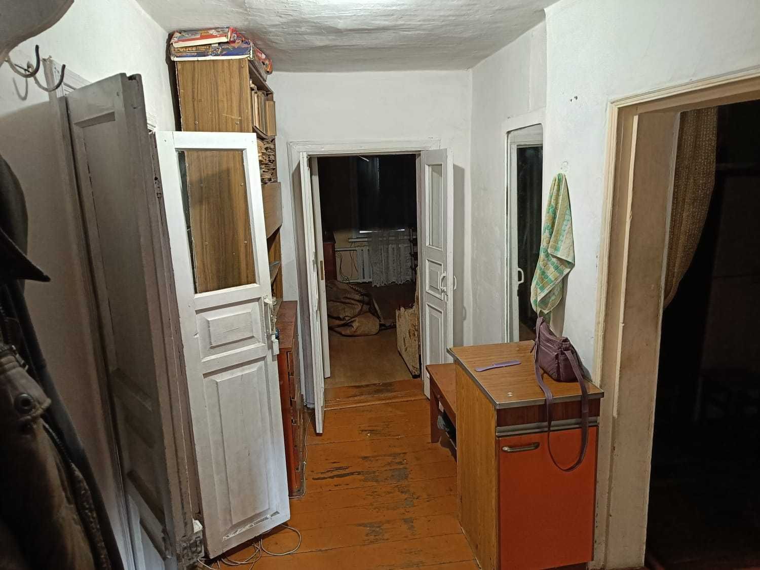 Продам 3- комнатный дом с участком в районе церкви