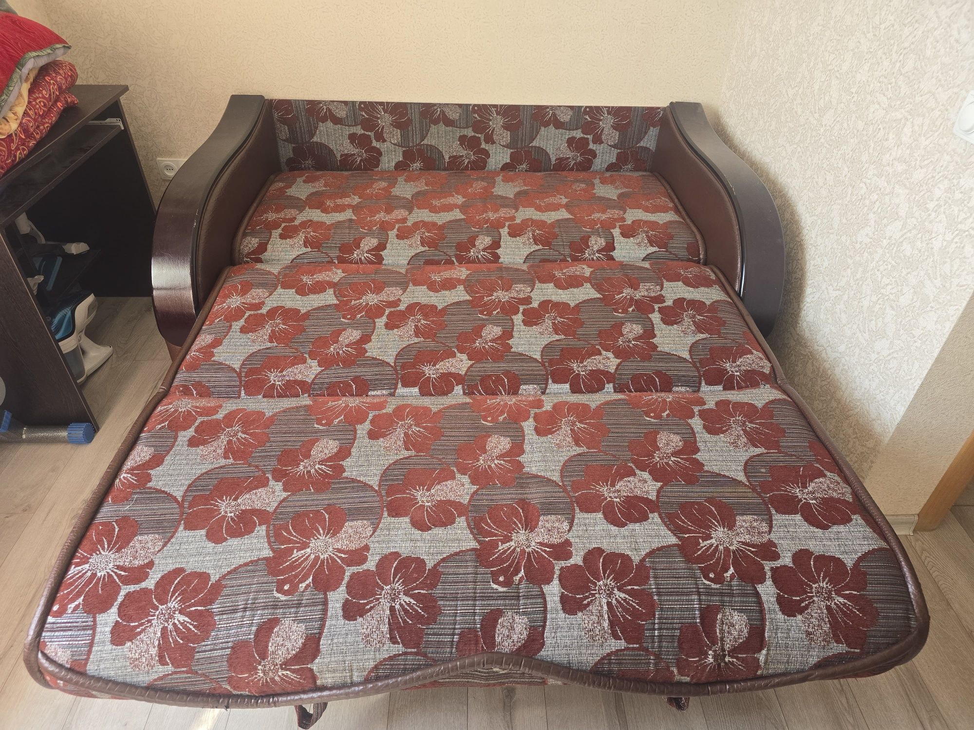 Продам диван раскладушка