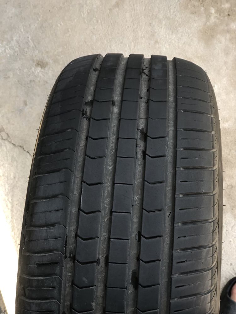 Шинь 235/55R17 2 ай жүрілген жақсы сост Срочно сатылады